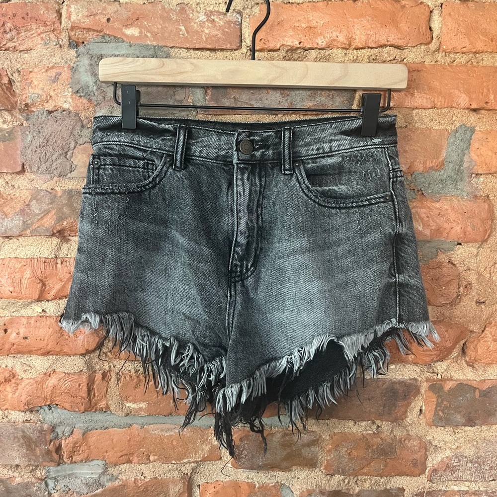 BDG Cheeky Short Shorts - Size 26